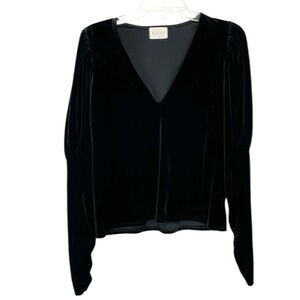 Bella Ella Boutique Fashion Icon Velvet Top - Black Regencycore - SZ S